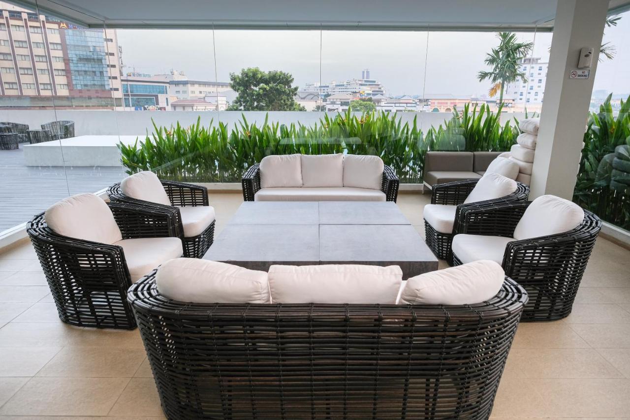 Lovina 17-11 At Harbour Bay Residences Nagoya Exterior photo